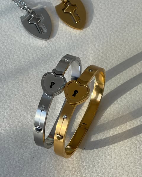 Pulsera Candado🔒 + Collar Amor Candado Llave🗝️ + CAJAREGAL🎁
