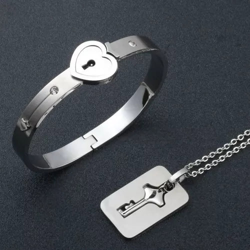 Pulsera Candado🔒 + Collar Amor Candado Llave🗝️ + CAJAREGAL🎁